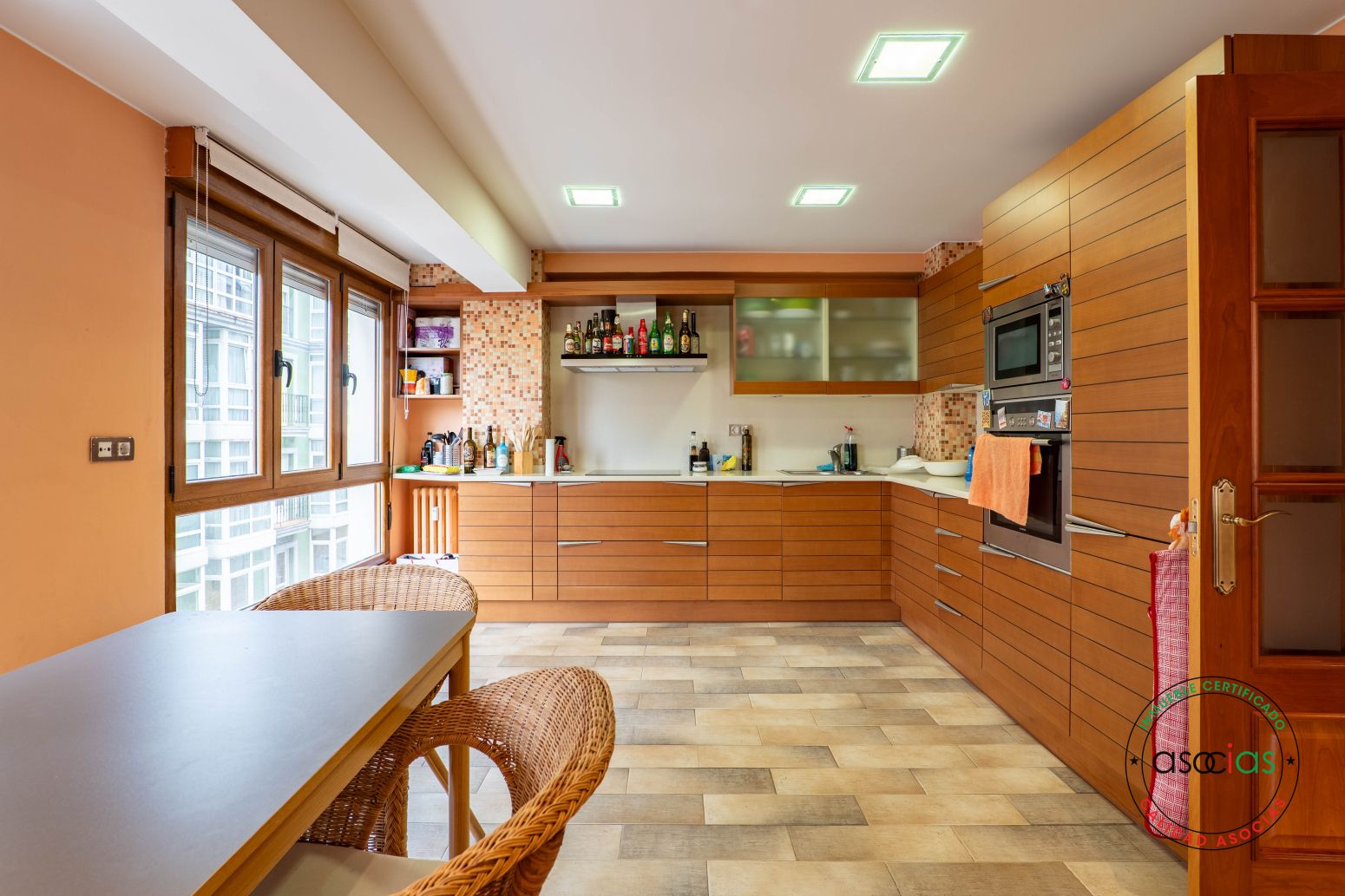 Cocina de Piso en venta en Gijón  con Calefacción y Terraza