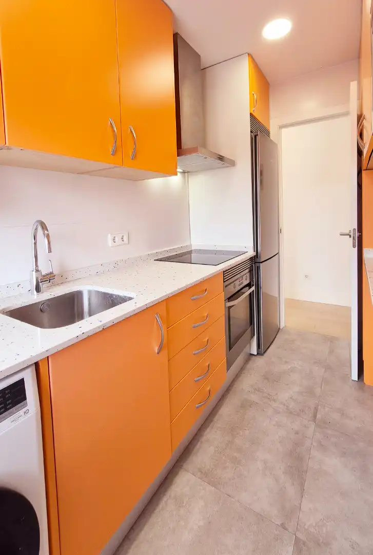 Kitchen of Flat for rent in Madrid  with Heating, Storage room and Oven