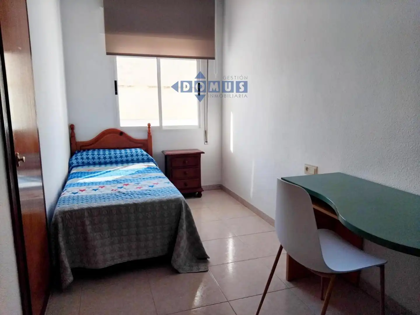 Habitación de Piso de alquiler en Ronda con Aire acondicionado, Terraza y Amueblado