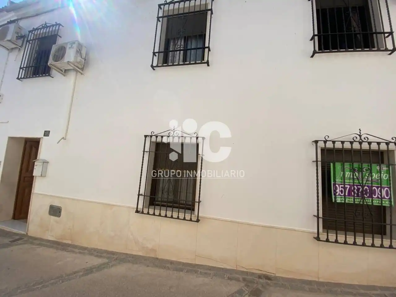 House for sale in Calle ARRIBA