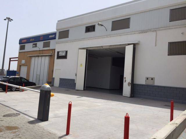 Nave industrial en Alquiler en La Cuesta -Finca España
