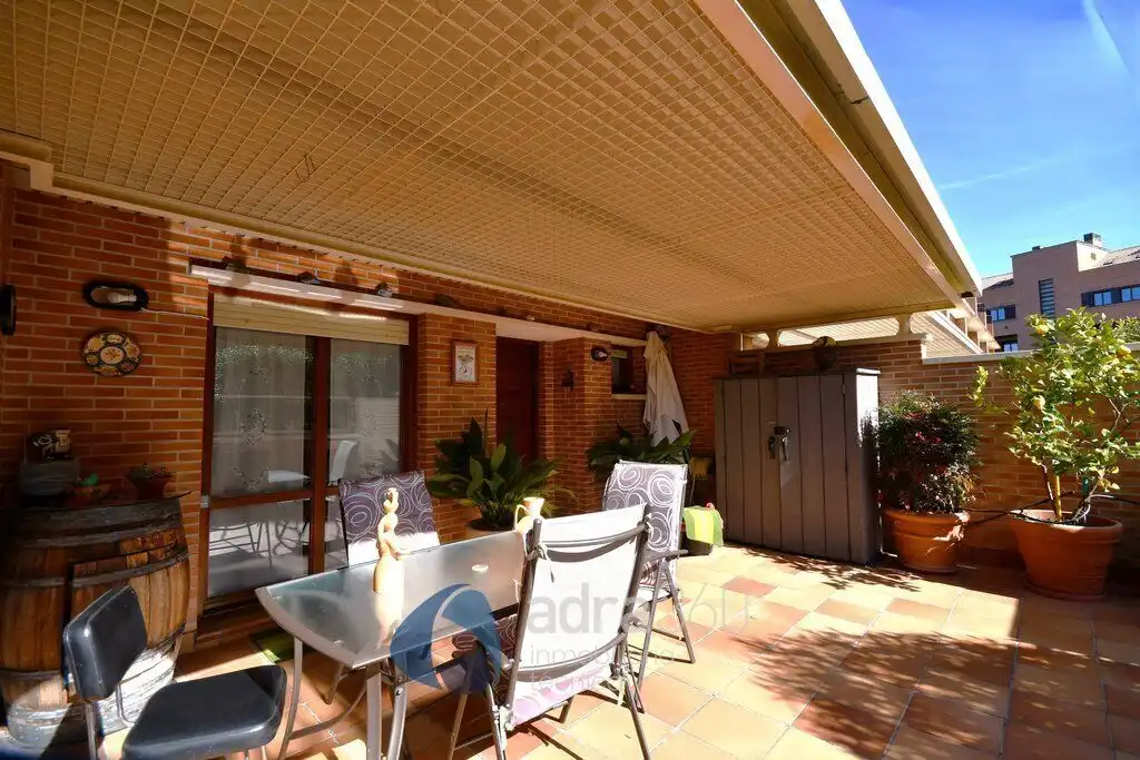 Terraza de Casa adosada en venta en Lardero con Calefacción, Terraza y Trastero