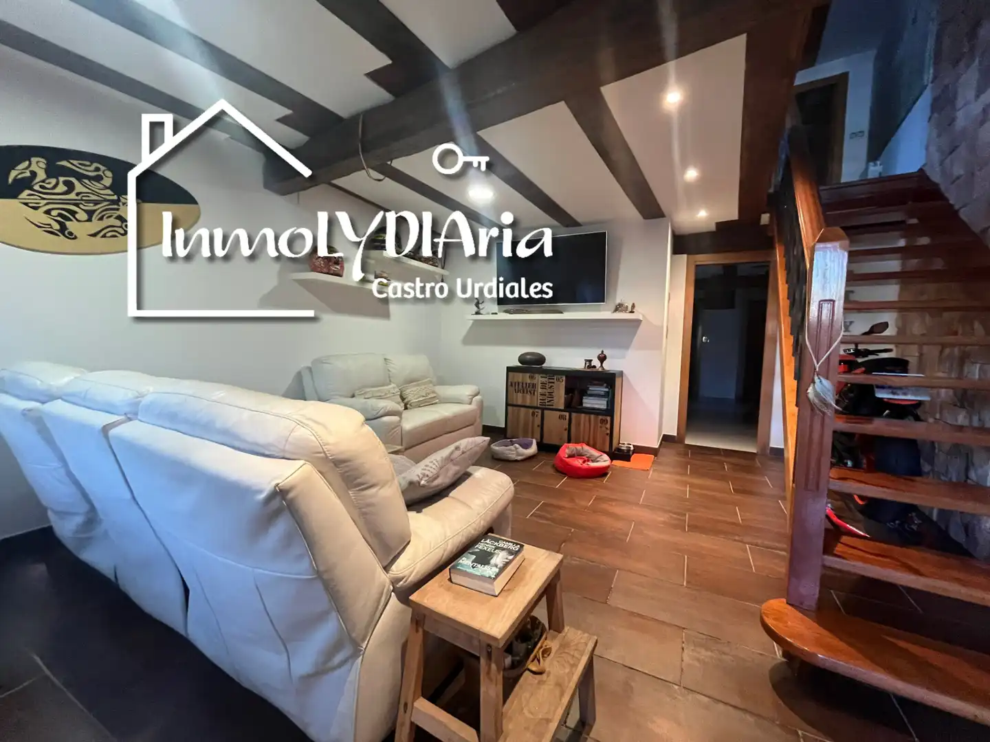Casa adosada en venta en Castro-Urdiales con Calefacción, Parquet y Terraza