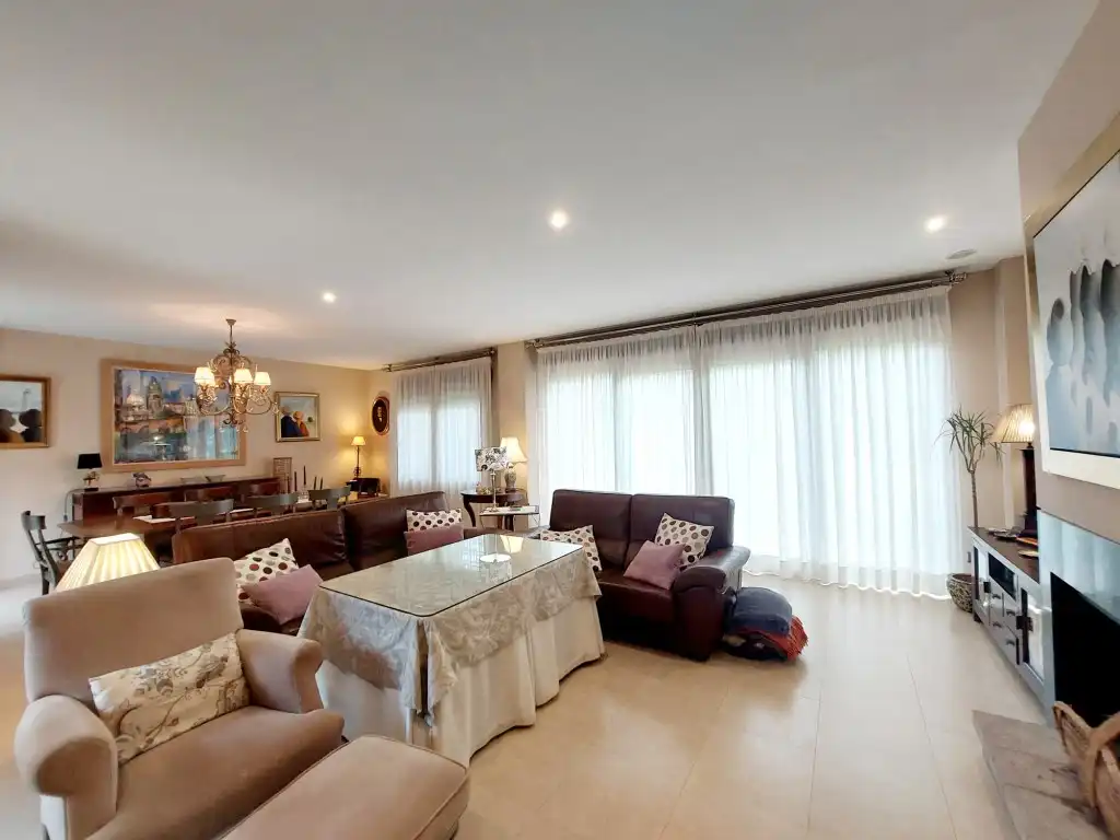 Sala d'estar de Casa o xalet en venda en Badajoz