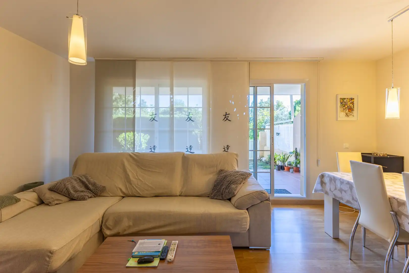 Sala de estar de Apartamento en venta en Torre en Conill - Cumbres de San Antonio 