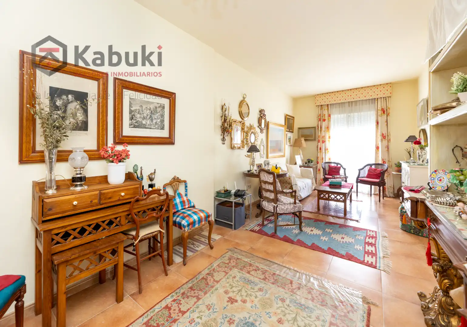 Sala de estar de Casa adosada en venta en Huétor de Santillán con Calefacción y Terraza
