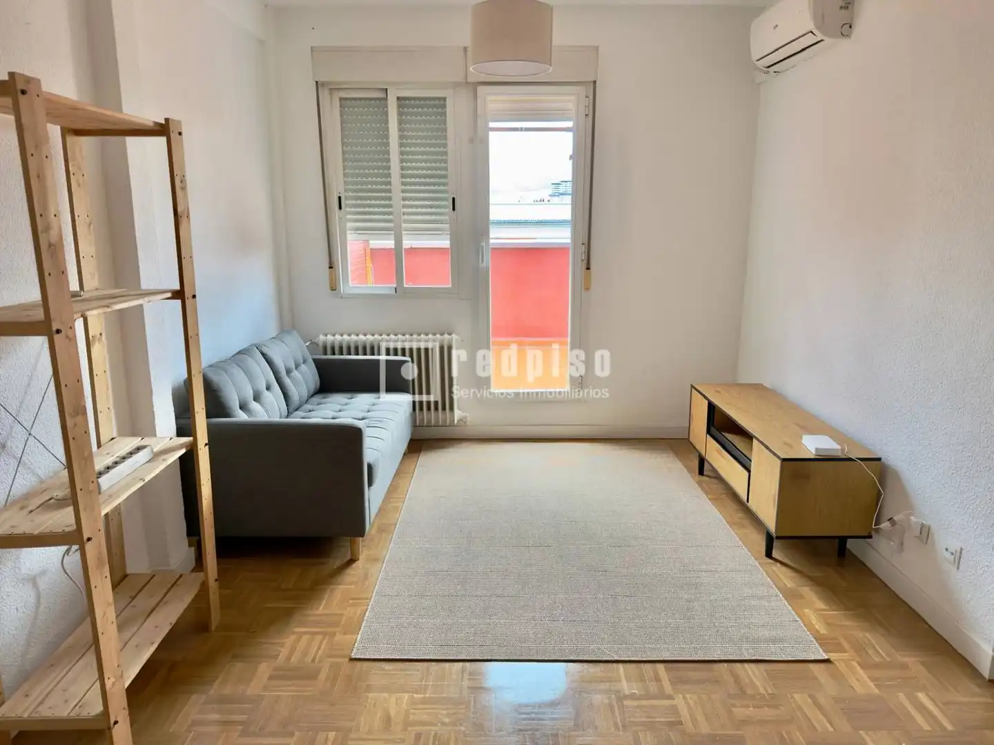 Sala de estar de Piso de alquiler en  Madrid Capital con Aire acondicionado, Calefacción y Terraza