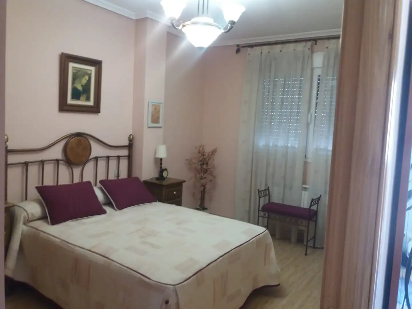 Habitación de Casa adosada en venta en Herencia con Calefacción, Terraza y Amueblado