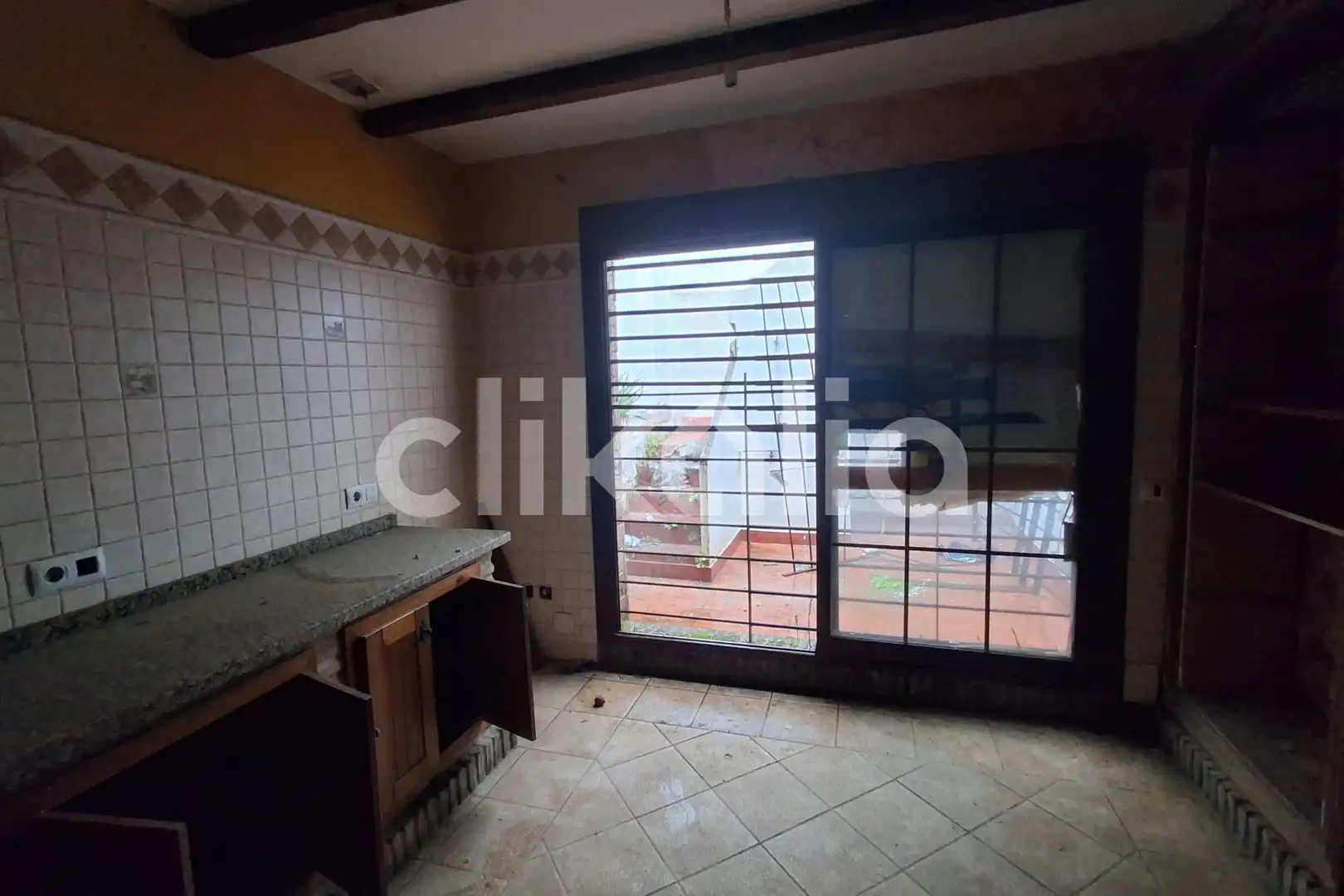 Kitchen of Houses for sale in Algeciras  with Terrace and Storage room
