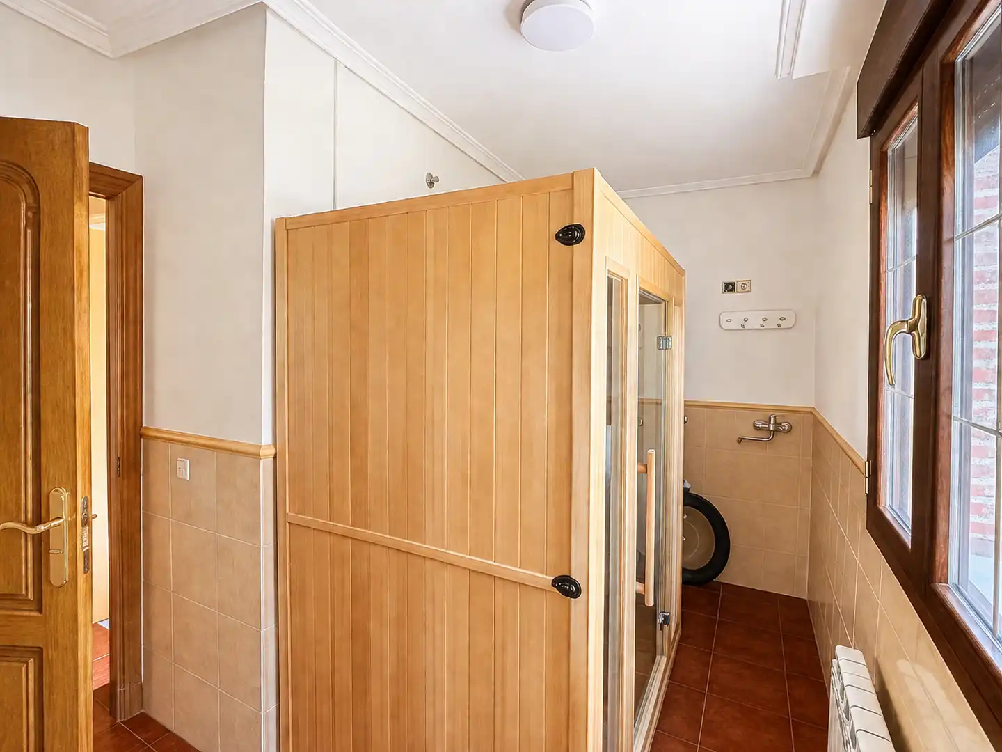 Bany de Casa o xalet en venda en Guadarrama amb Calefacció, Jardí privat i Parquet