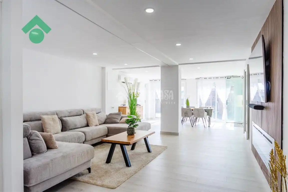 Living room of Houses for sale in Vélez-Málaga  with Air Conditioner, Terrace and Swimming Pool