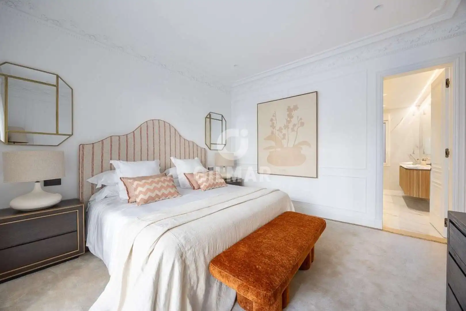 Habitación de Piso en venta en Madrid con Calefacción y Balcón