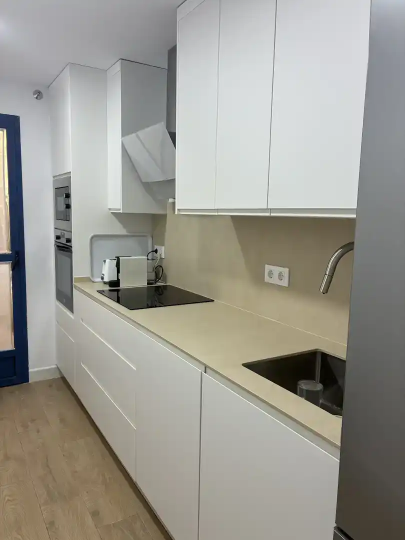 Cocina de Dúplex de alquiler en Rota con Aire acondicionado, Jardín privado y Piscina