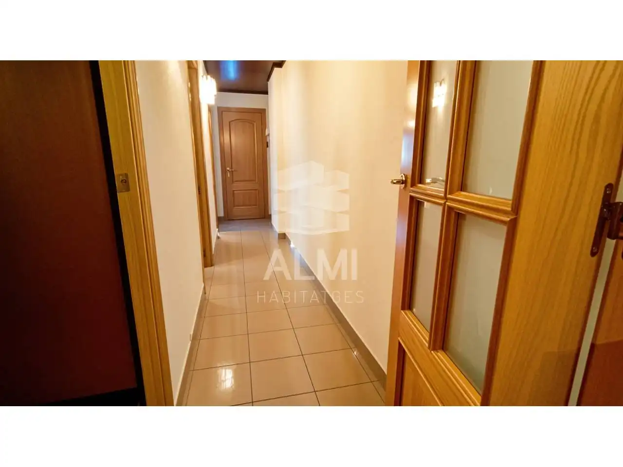 Flat for sale in Barcelona  with Air Conditioner and Balcony