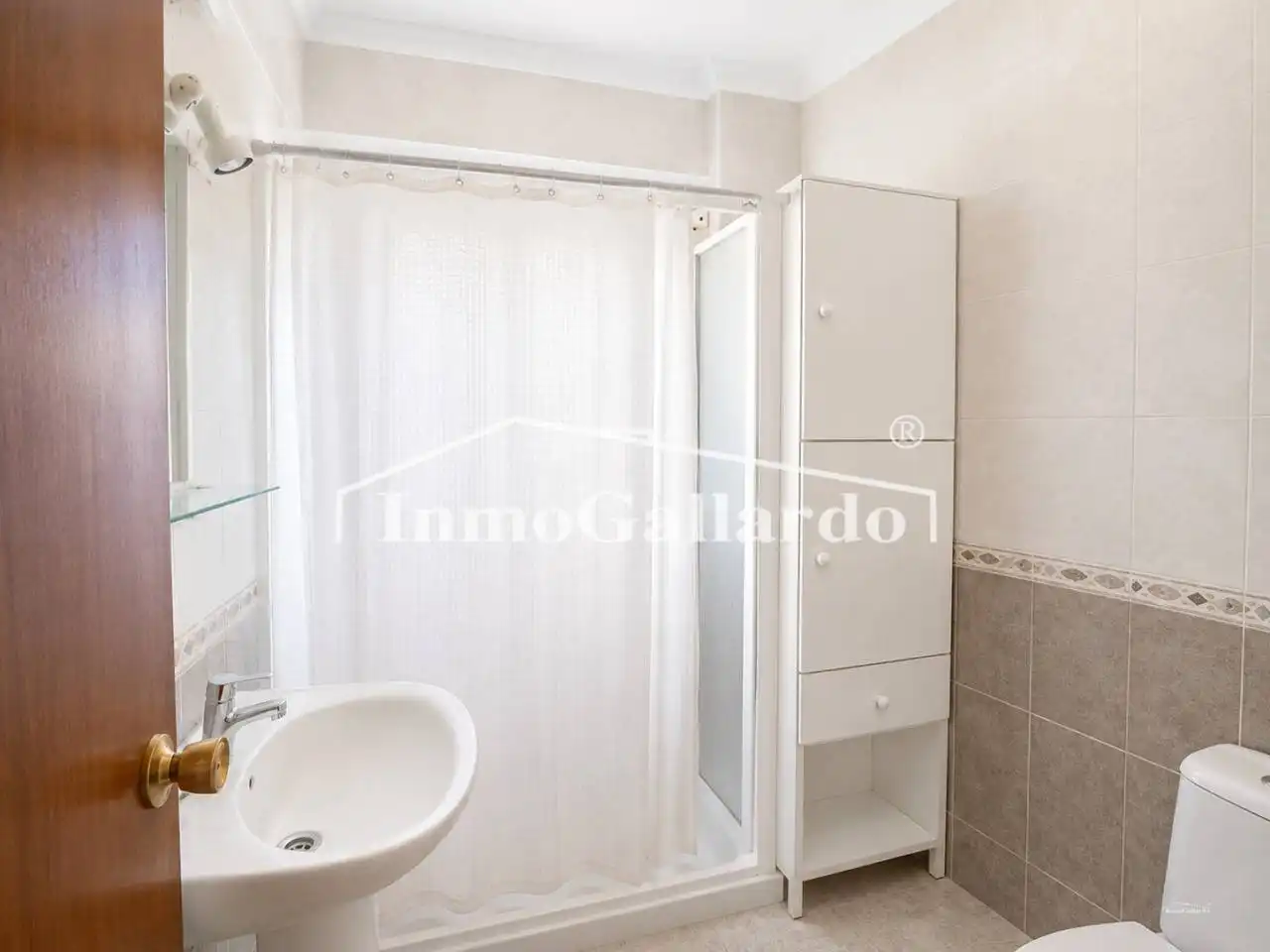 Bathroom of Flat for sale in Málaga  with Terrace and Storage room