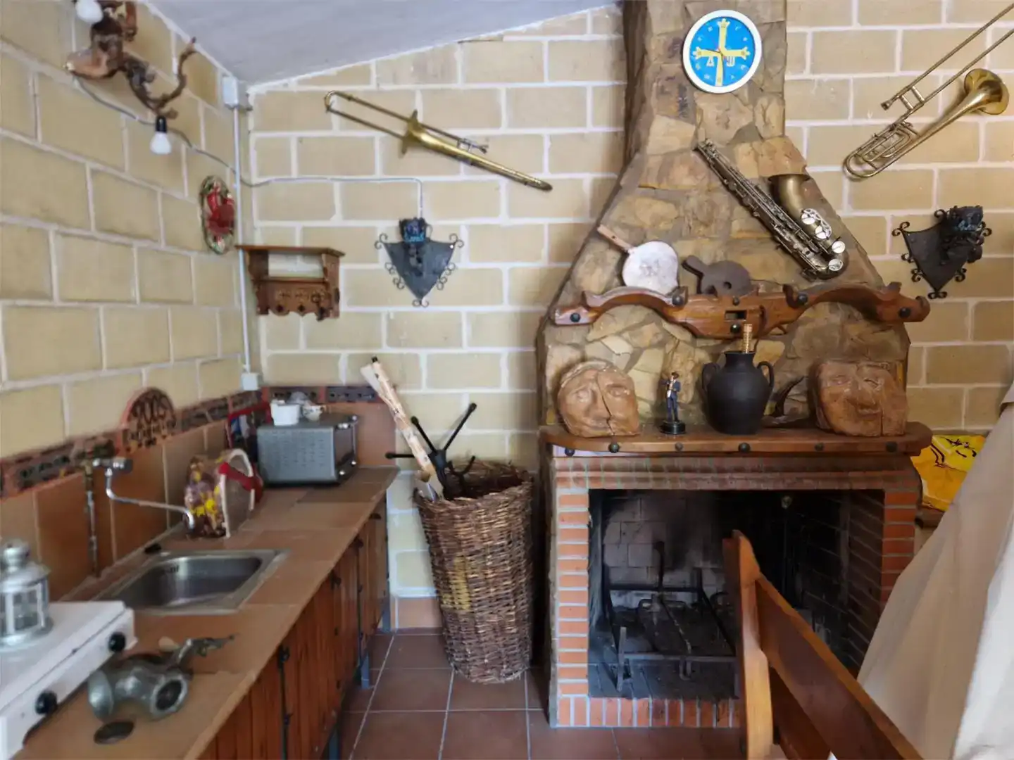 Cuina de Casa o xalet en venda en Villabrázaro amb Jardí privat, Traster i Moblat