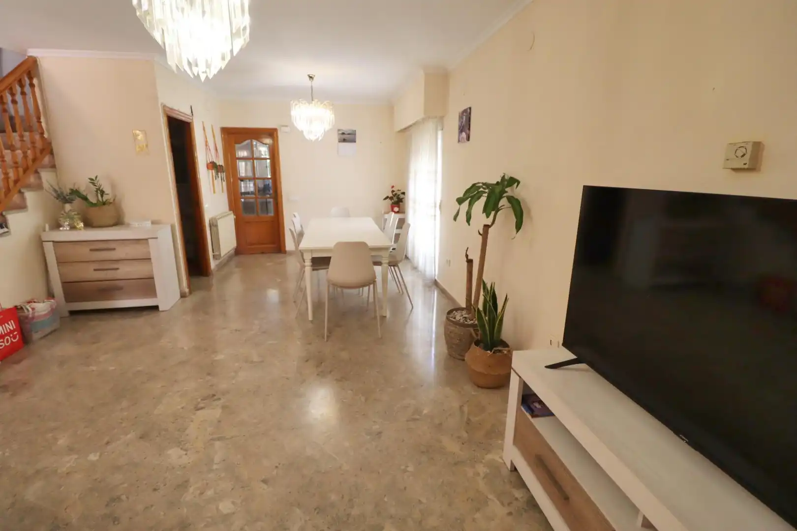 Sala d'estar de Casa adosada de lloguer en Godella amb Aire condicionat, Calefacció i Jardí privat