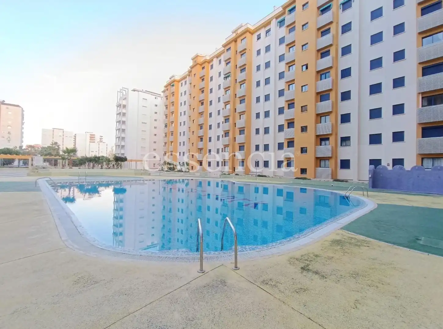 Piscina de Apartamento en venta en Gandia con Jardín privado, Terraza y Trastero