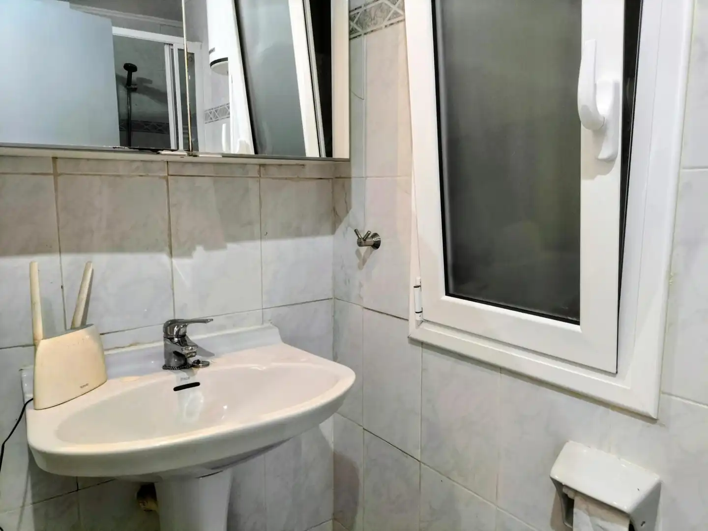 Badezimmer von Wohnung zum Verkauf in Sitges mit Privatgarten und Gemeinschaftspool