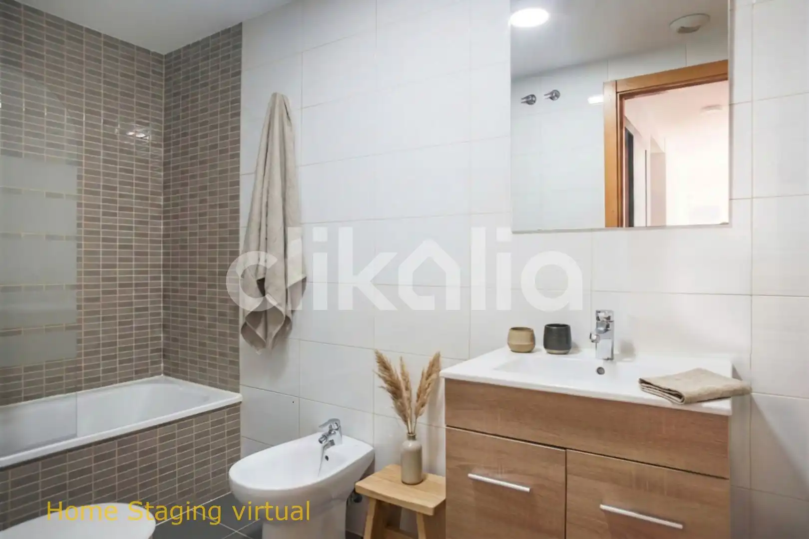 Bathroom of Flat for sale in Móstoles  with Heating, Storage room and Swimming Pool