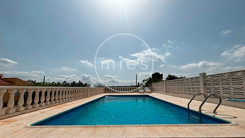 Swimming pool of House or chalet for sale in Turís  with Private garden, Terrace and Storage room