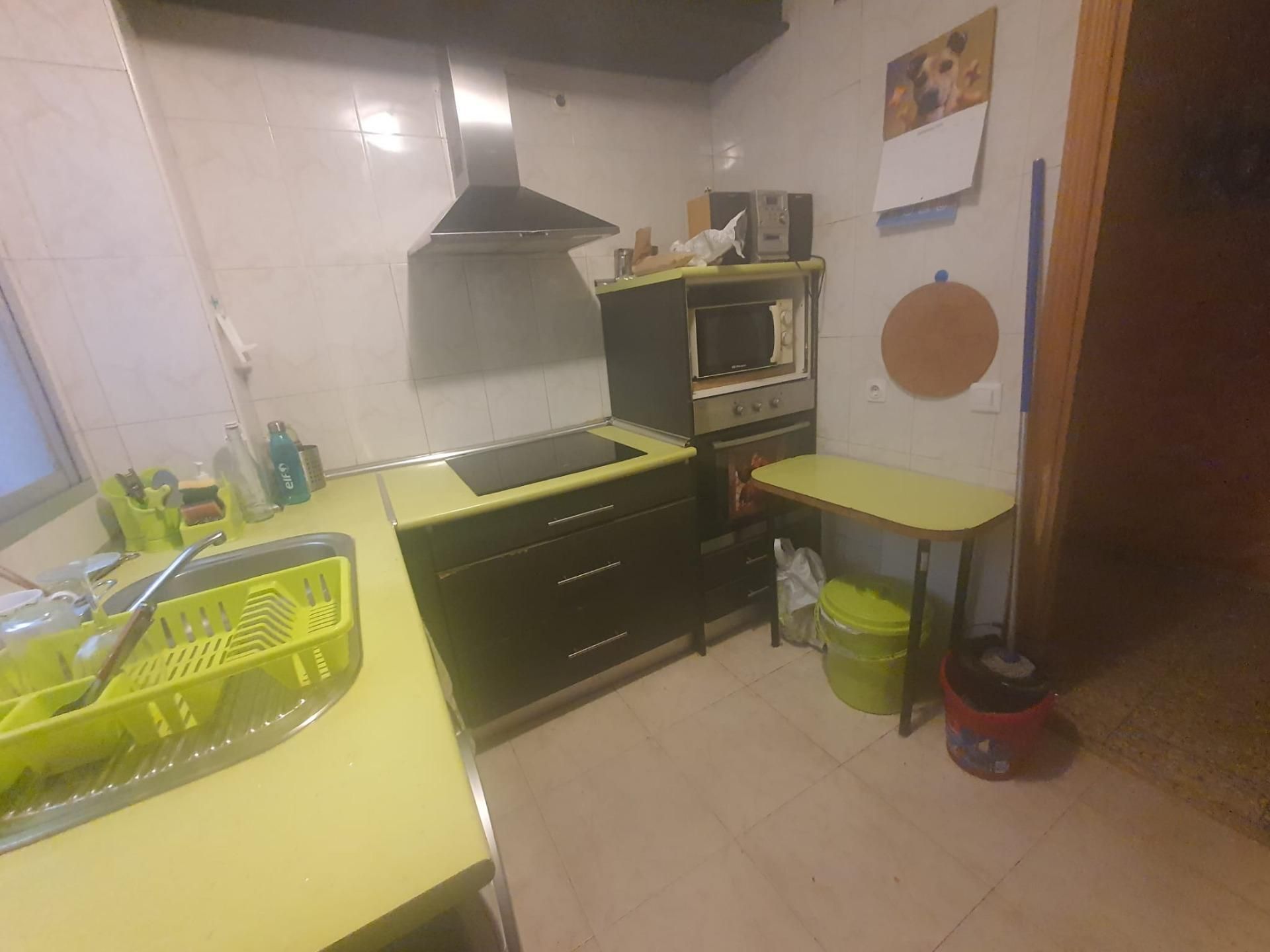 Cuina de Pis en venda en Móstoles amb Calefacció, Terrassa i Balcó