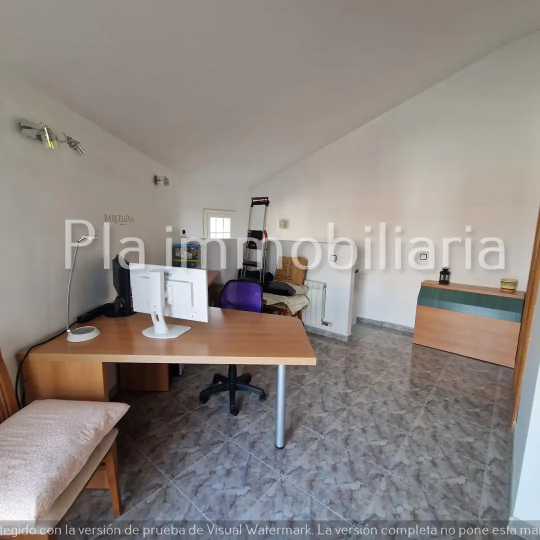 Habitación de Dúplex en venta en Sant Boi de Llobregat con Terraza, Amueblado y Horno