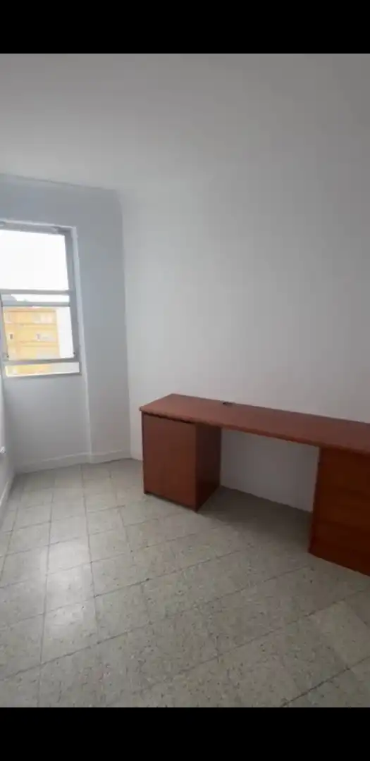 Wohnung zum Verkauf in Narón mit Abstellraum, Möbliert und Ofen