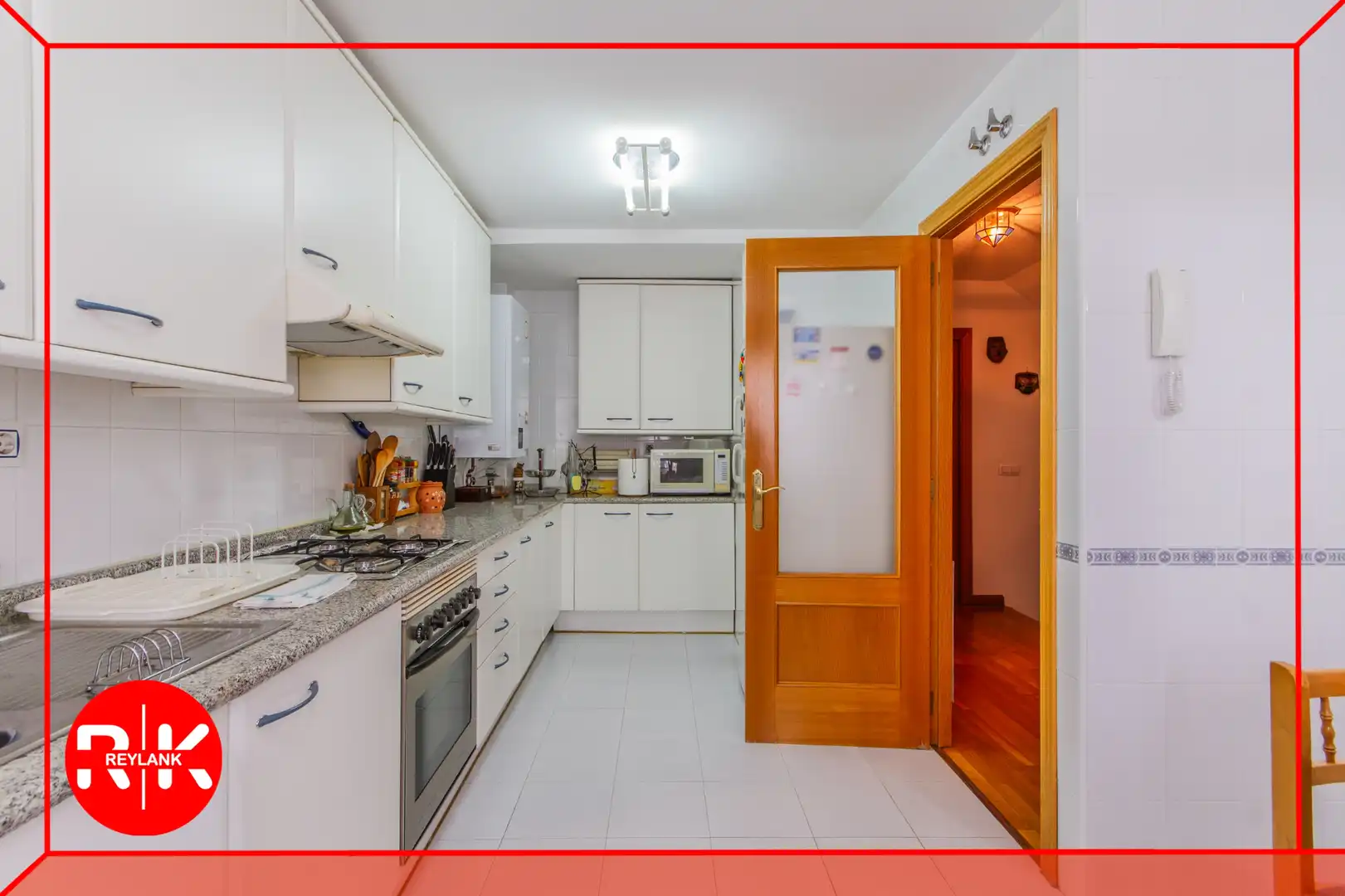 Cuina de Casa o xalet en venda en San Fernando de Henares amb Aire condicionat, Calefacció i Parquet