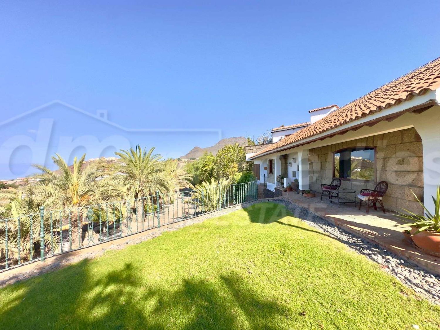 Vista exterior de Casa o xalet en venda en Arona amb Terrassa i Piscina