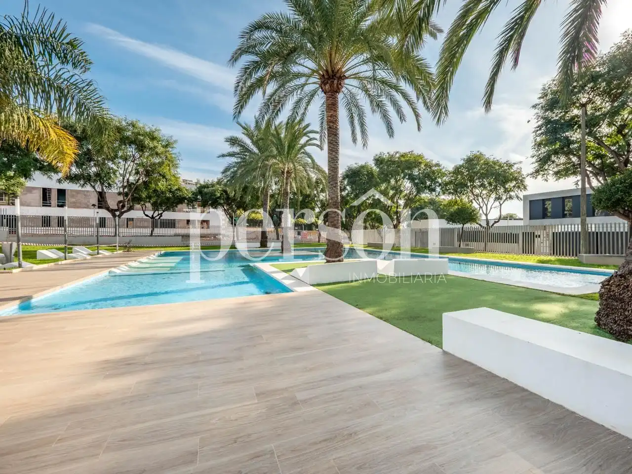 Piscina de Pis en venda en Oropesa del Mar / Orpesa amb Aire condicionat, Calefacció i Terrassa