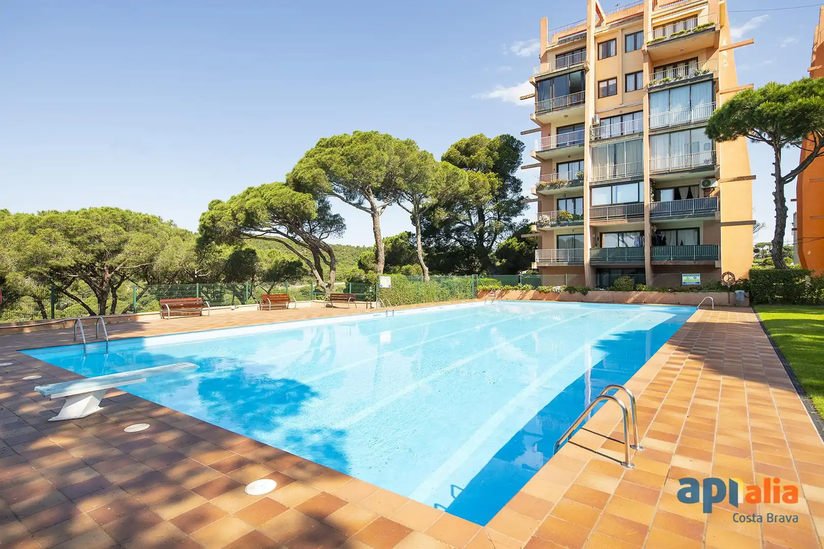 Piscina de Apartament en venda en Castell d'Aro, Platja d'Aro i s'Agaró amb Jardí privat i Piscina