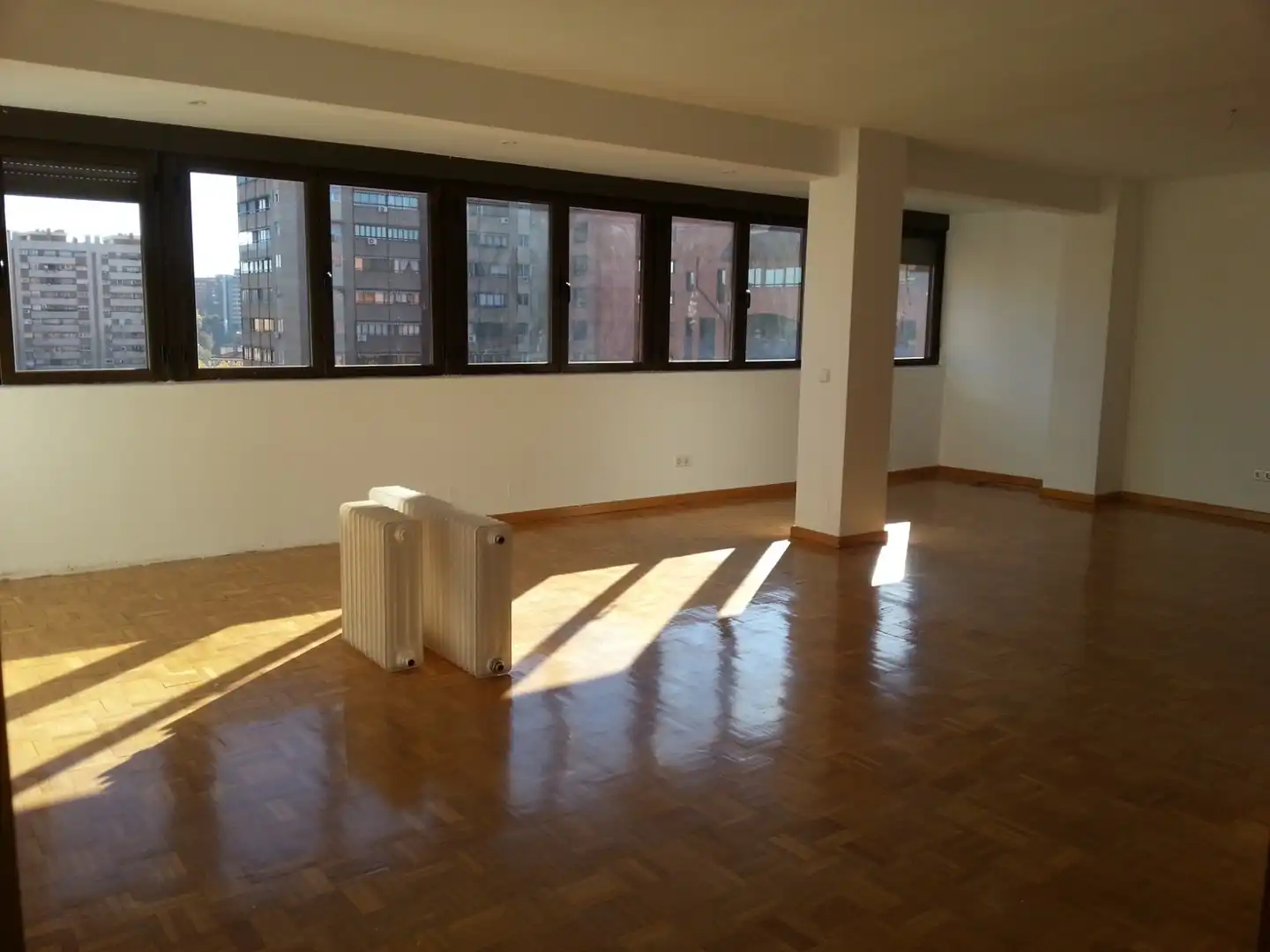 Sala d'estar de Pis en venda en Madrid amb Aire condicionat, Calefacció i Forn