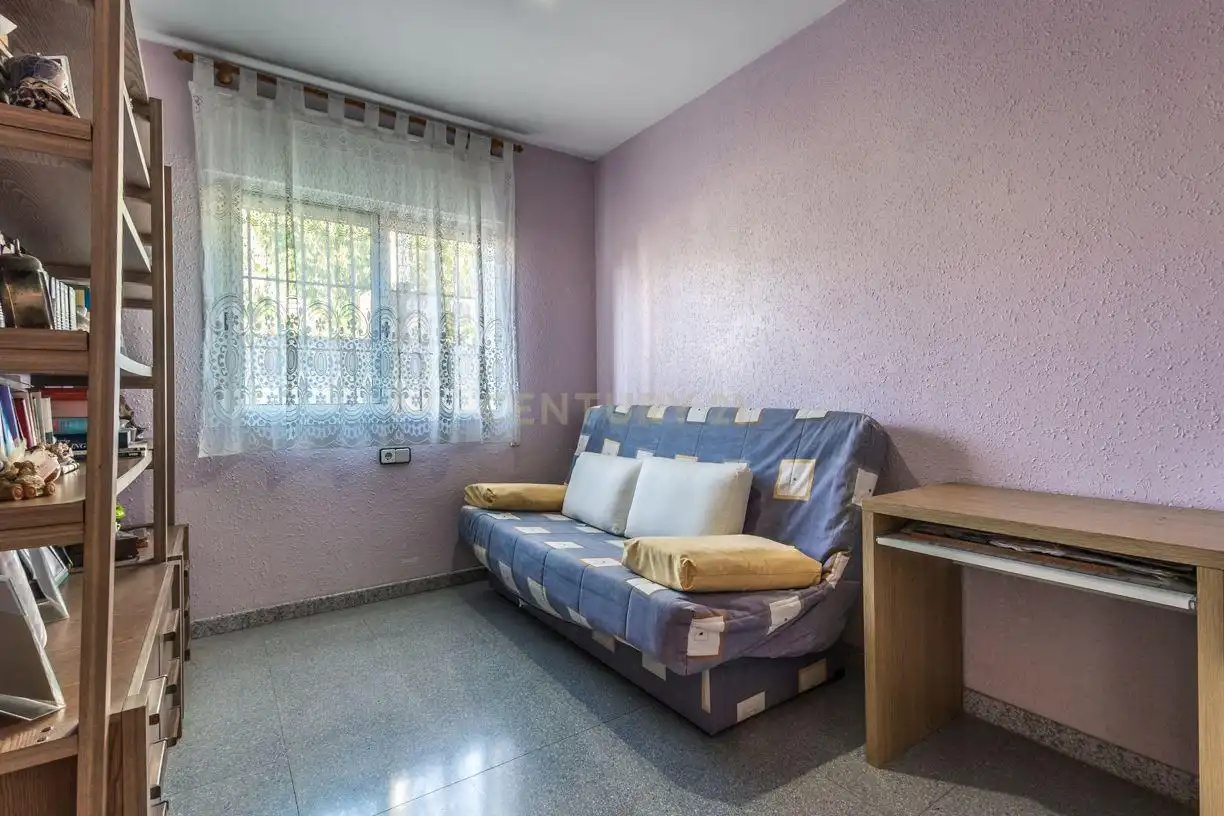 House with pool for sale in Carrer de les Orquídies, Viladecans, Spain, imagen 27