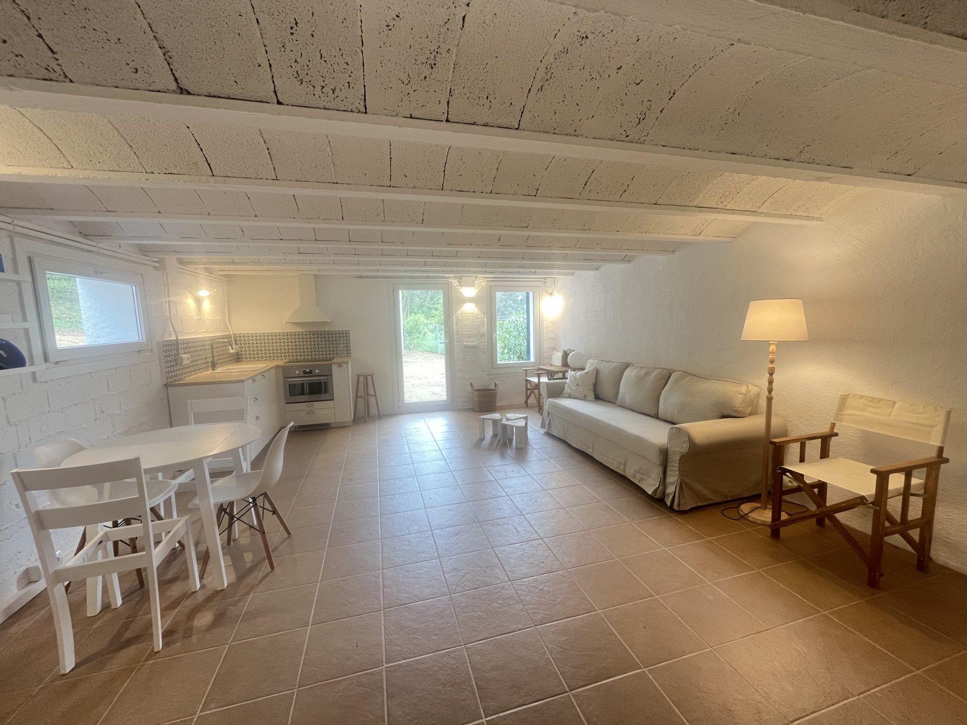 Sala d'estar de Estudi de lloguer en Begur amb Terrassa