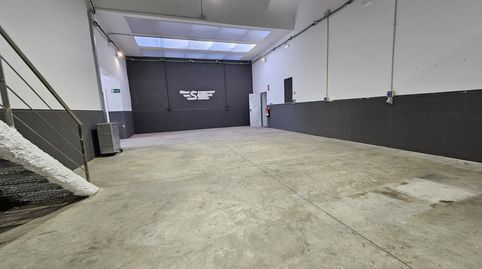Foto 3 von Fabrikhallen zur Miete in Montserrat - Vilardell, Terrassa
