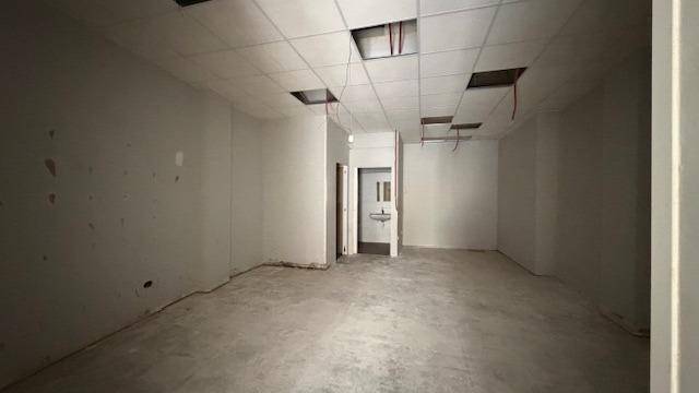 Local comercial en Alquiler en Monte Alto - Zalaeta - Atocha