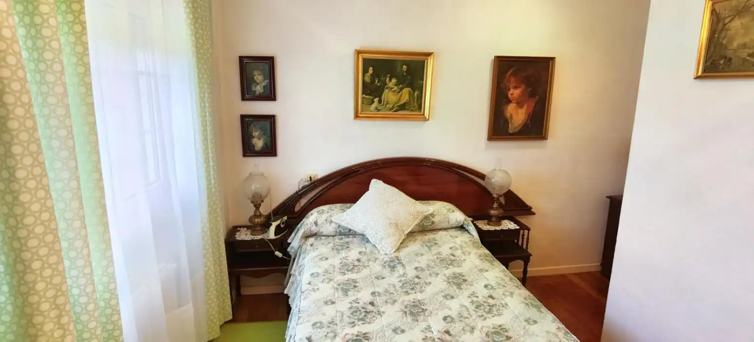 Schlafzimmer von Haus oder Chalet zum Verkauf in Gijón 