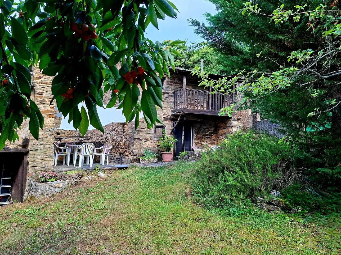 Jardí de Finca rústica en venda en Borrenes amb Terrassa i Balcó
