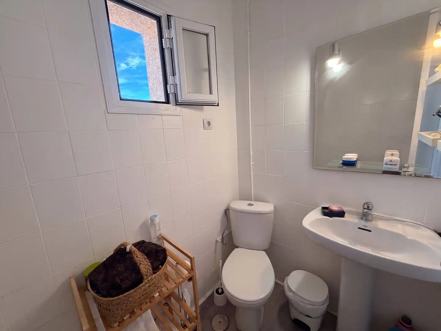 Bany de Apartament en venda en Motril amb Aire condicionat, Calefacció i Parquet