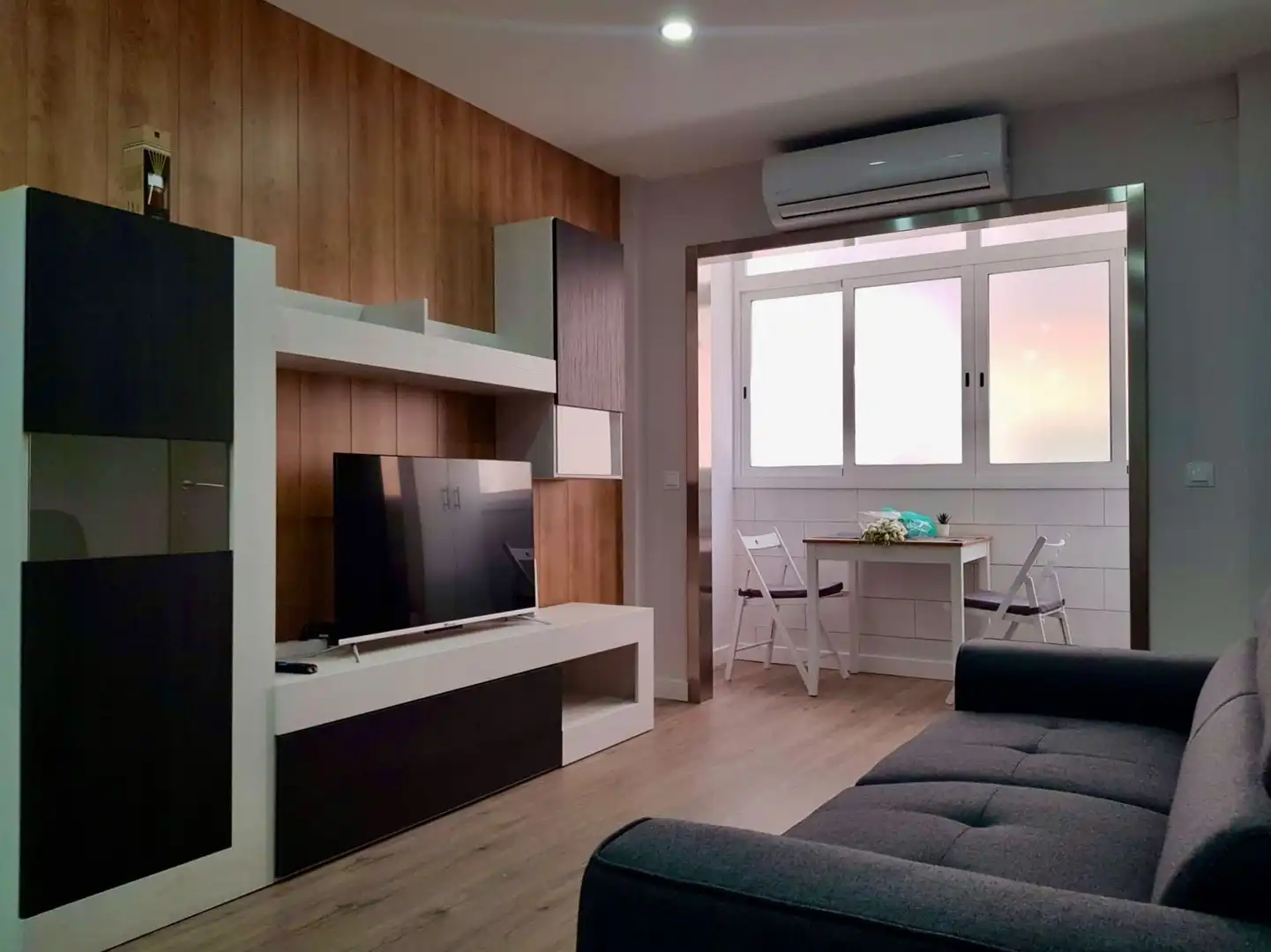 Sala d'estar de Pis en venda en Málaga amb Aire condicionat i Moblat