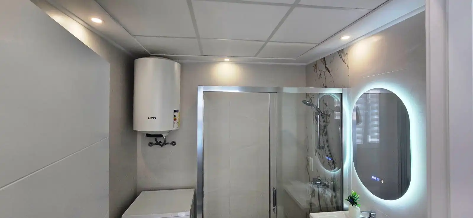 Baño de Piso en venta en Alicante / Alacant con Aire acondicionado, Calefacción y Terraza