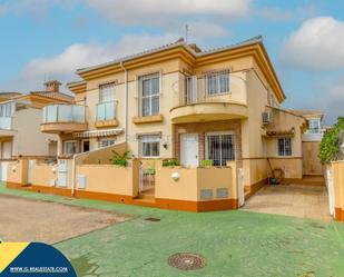 Exterior view of Single-family semi-detached for sale in Orihuela  with Air Conditioner, Heating and Private garden