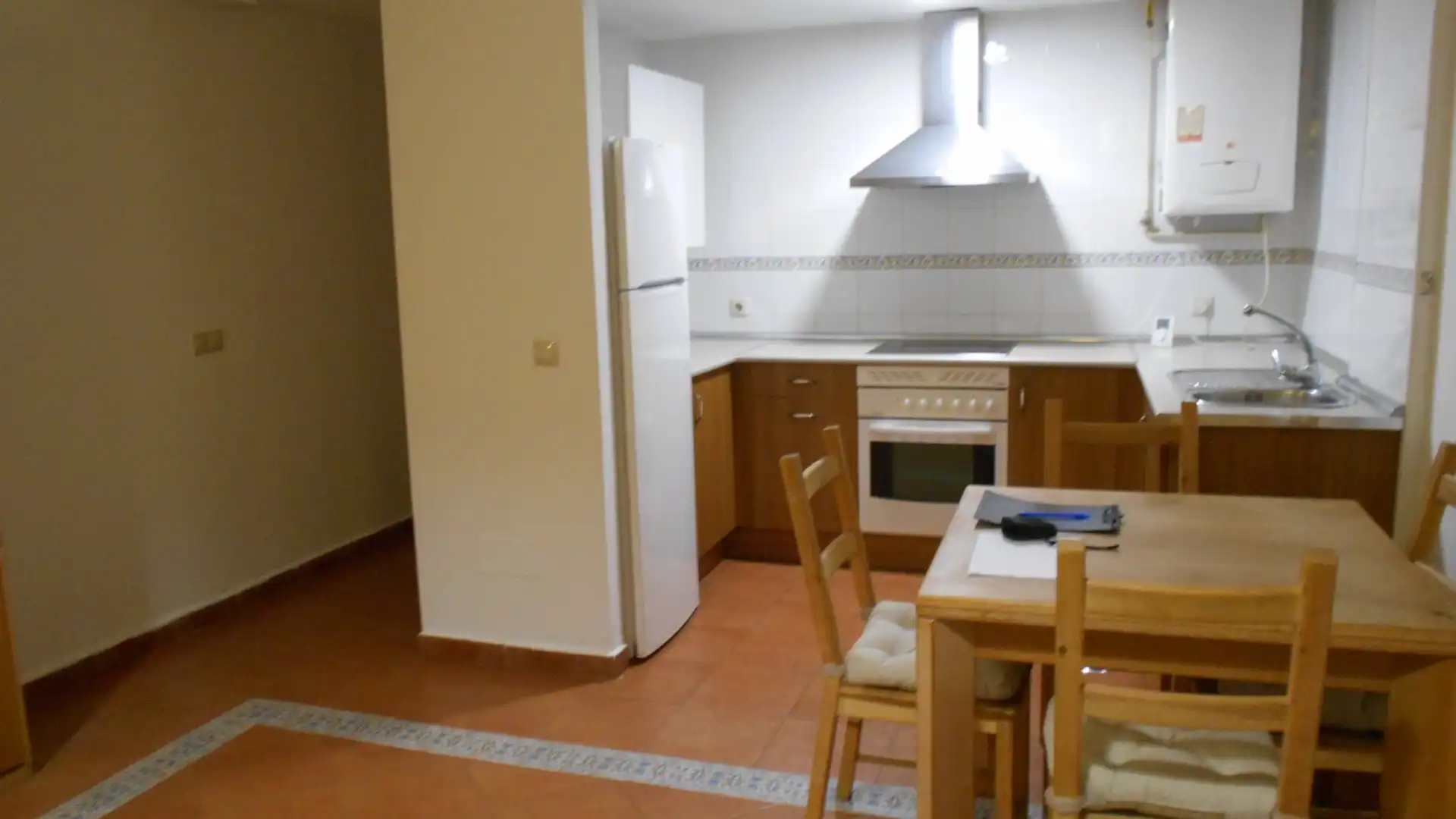 Cuina de Pis en venda en Chiloeches amb Calefacció i Moblat