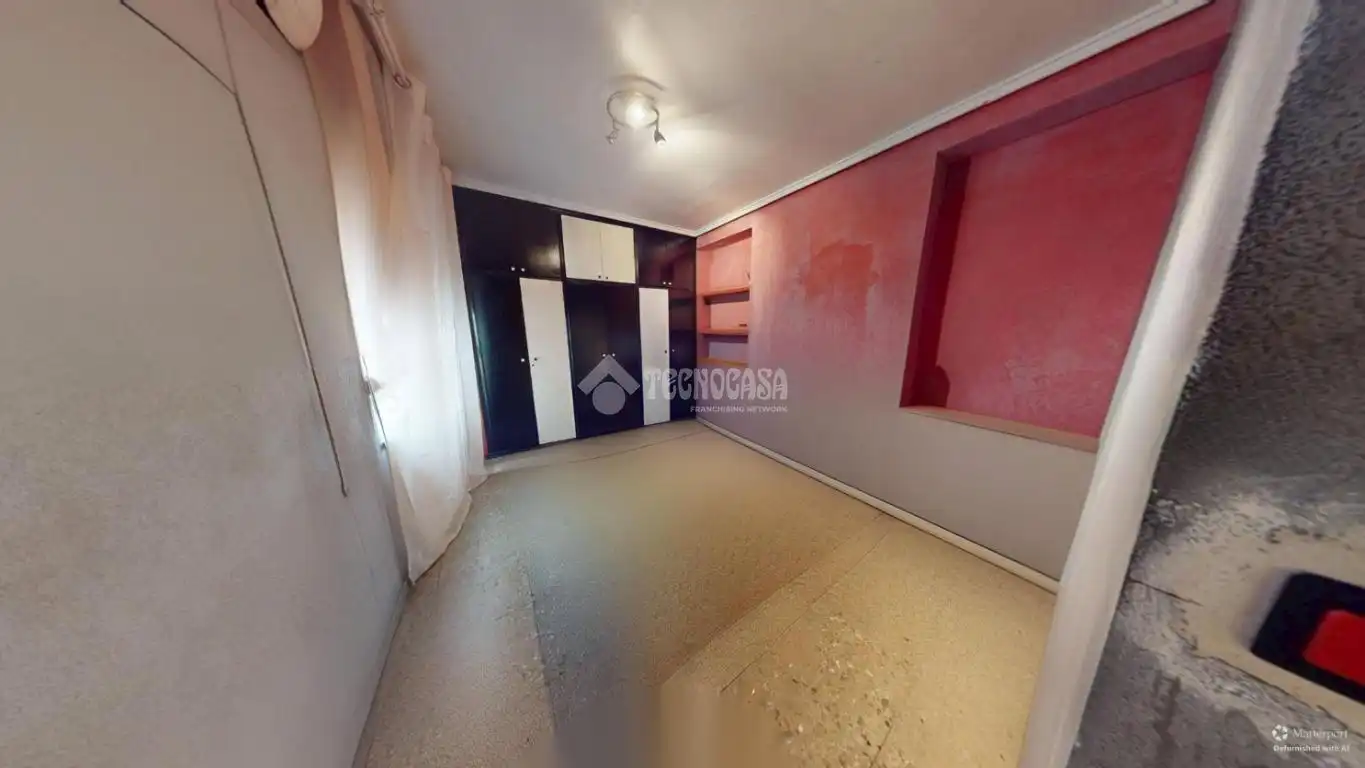 Piso en venta en Valencia con Balcón