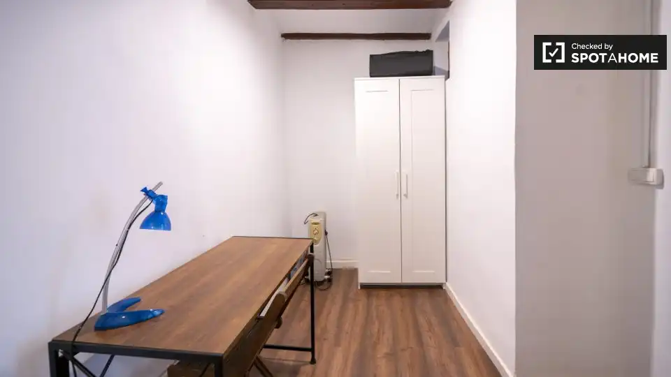 Room in Valencia, Valencia