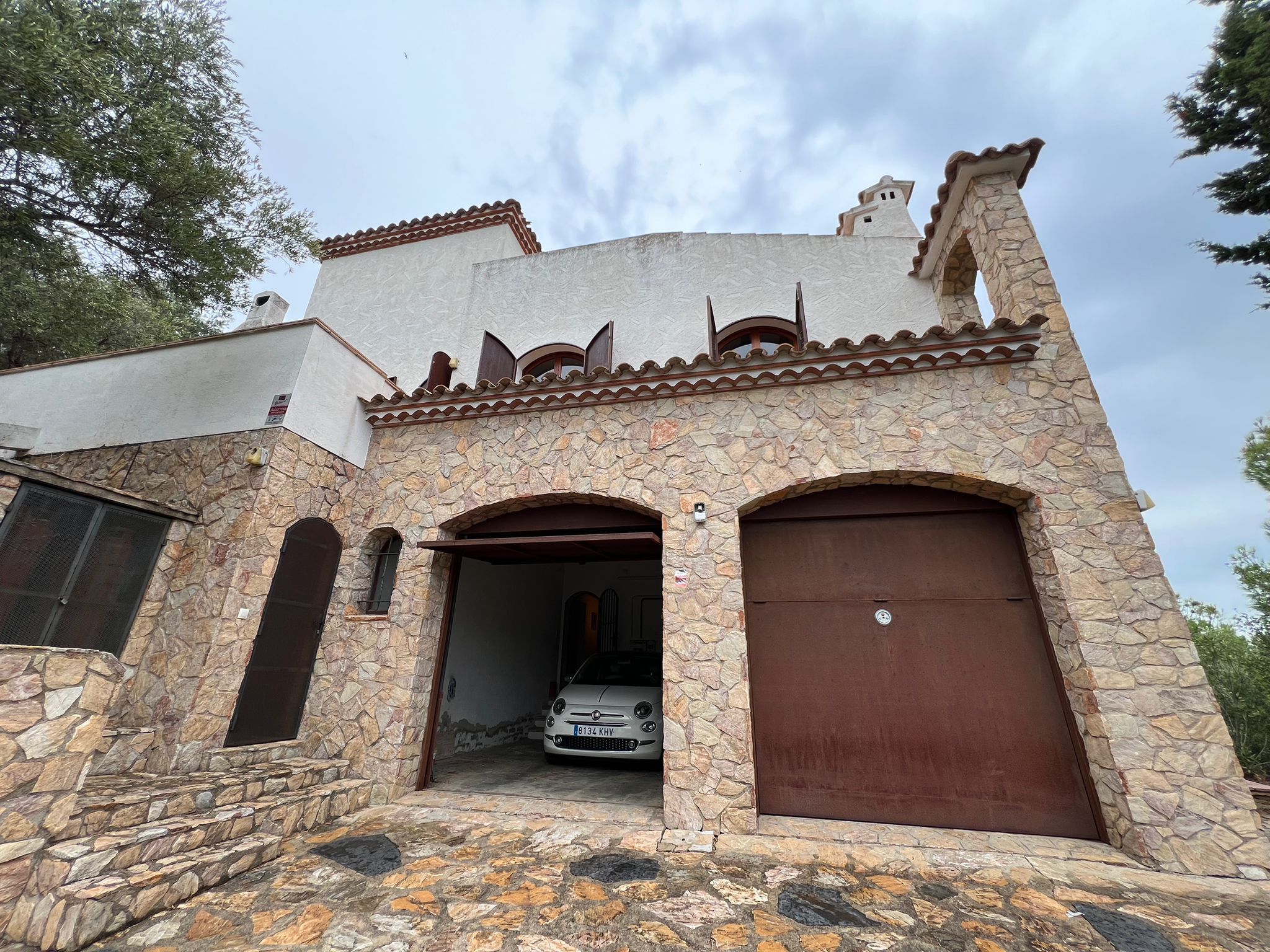 Vista exterior de Casa o xalet en venda en Llançà amb Aire condicionat, Calefacció i Jardí privat