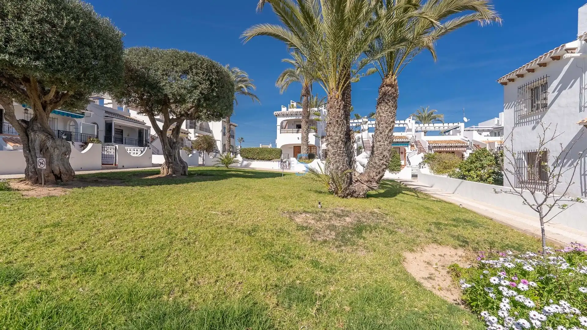 Flat with terrace for sale in Orihuela Costa, imagen 25