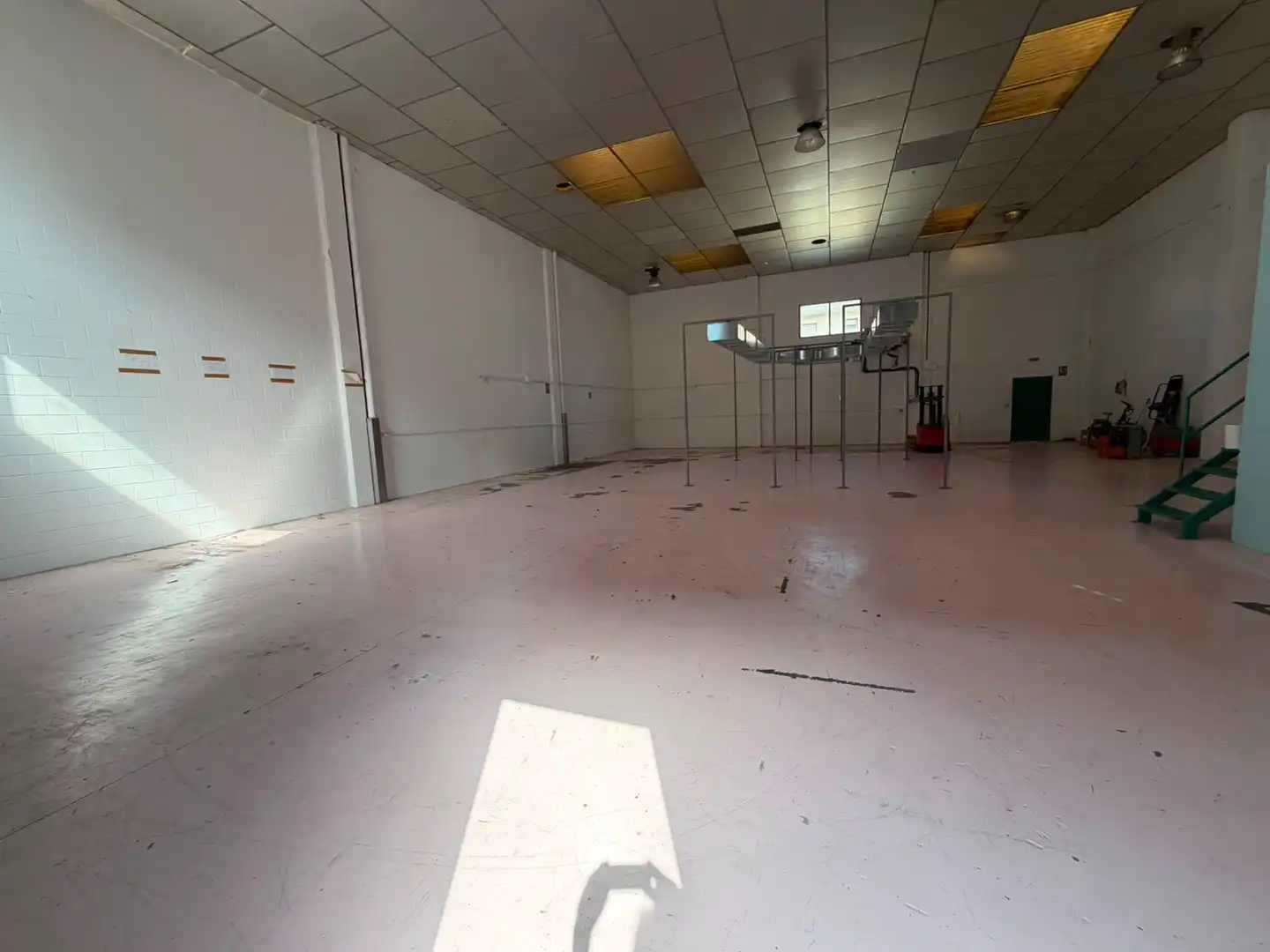 Nave industrial de alquiler en Banyoles