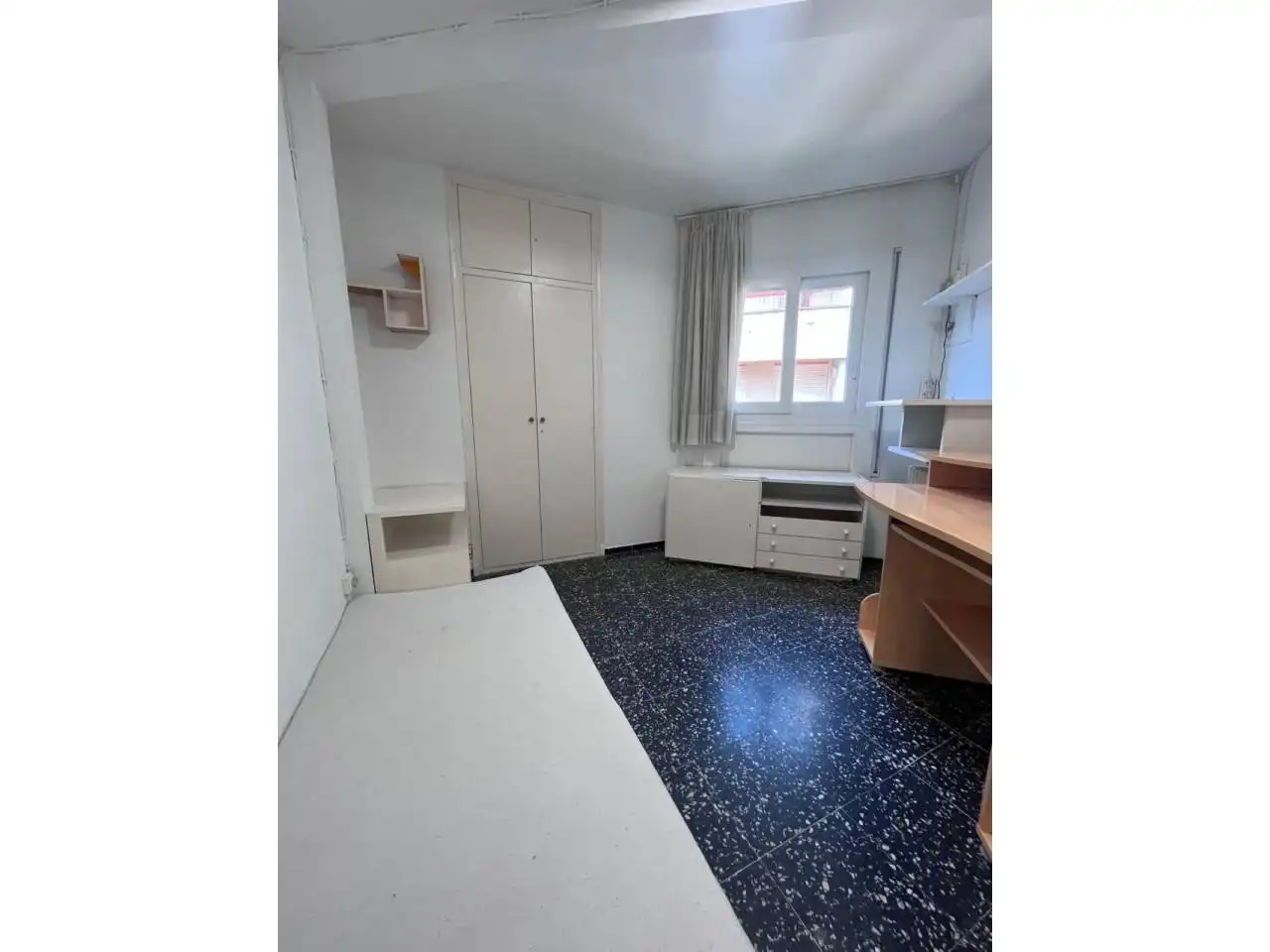 Bedroom of Flat for rent in Girona  with Heating and Furnished